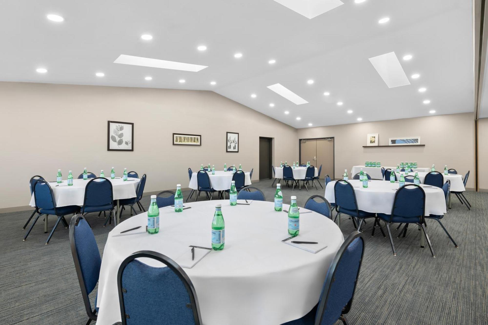 Country Inn & Suites By Radisson, Coon Rapids, Mn מראה חיצוני תמונה